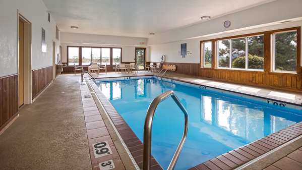 Pool - Best Western Celina Hotel