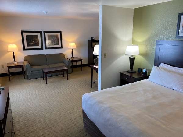 Suite - Best Western Celina Hotel