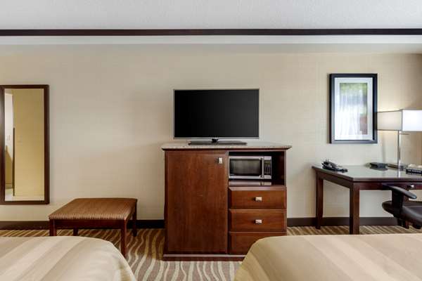  - Best Western Plus Edmonton Airport Hotel Leduc