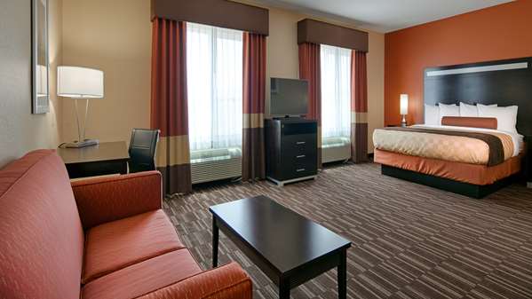 Suite - Best Western Plus Desert Poppy Inn Lancaster