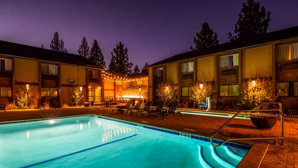 Pool - Best Western Plus Truckee Hotel