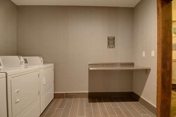  - Best Western Plus Truckee Hotel