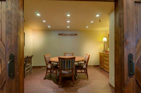 Restaurant - Best Western Plus Truckee Hotel