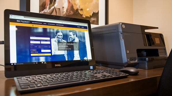 Conference Area - Best Western Lorson Inn Flora