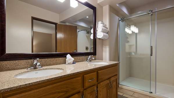  - Best Western Lorson Inn Flora