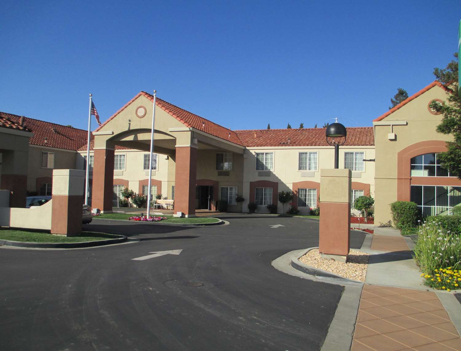 Best Western Brentwood Inn, CA See Discounts