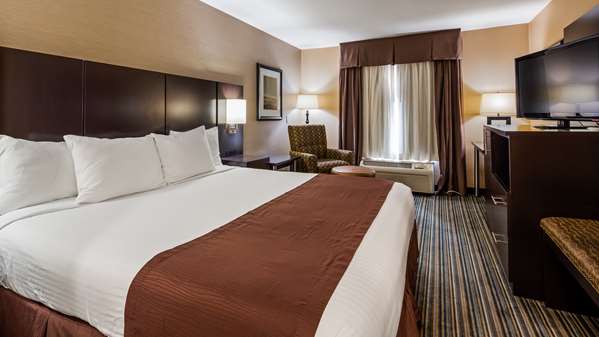  - Best Western Brentwood Inn