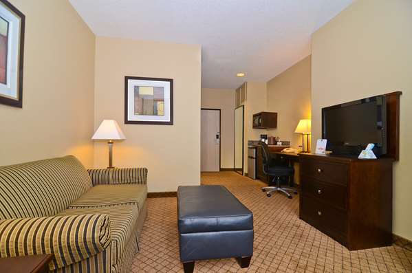  - Best Western Macomb Inn