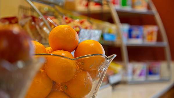 Amenities - Best Western Holiday Manor Hotel Newton