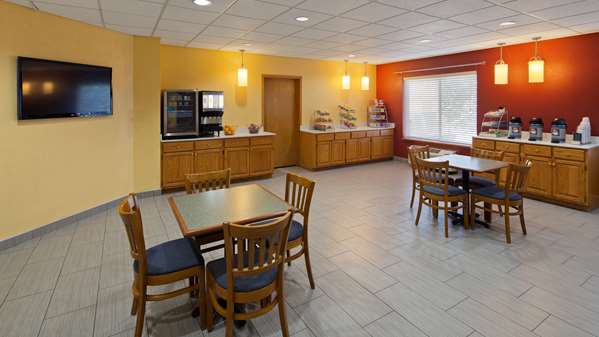 Amenities - Best Western Holiday Manor Hotel Newton