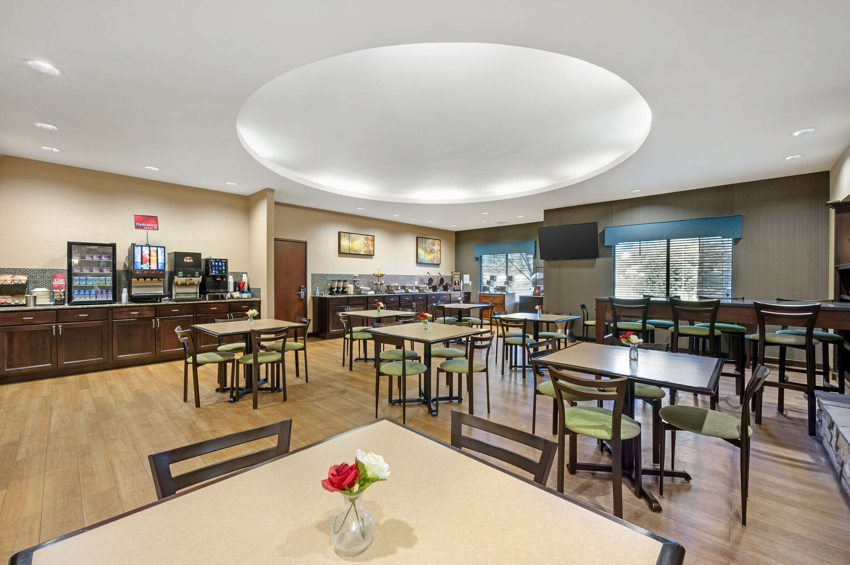 Breakfast Area | Best Western Plus French Lick
