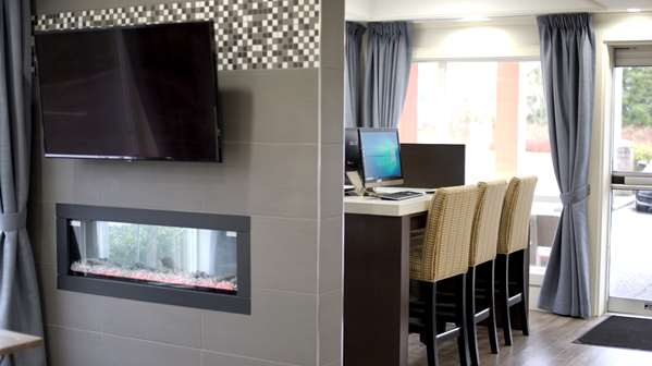  - Best Western Peace Arch Inn Surrey