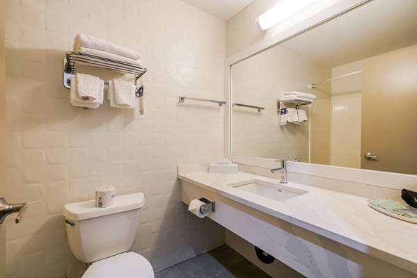  - Best Western Peace Arch Inn Surrey