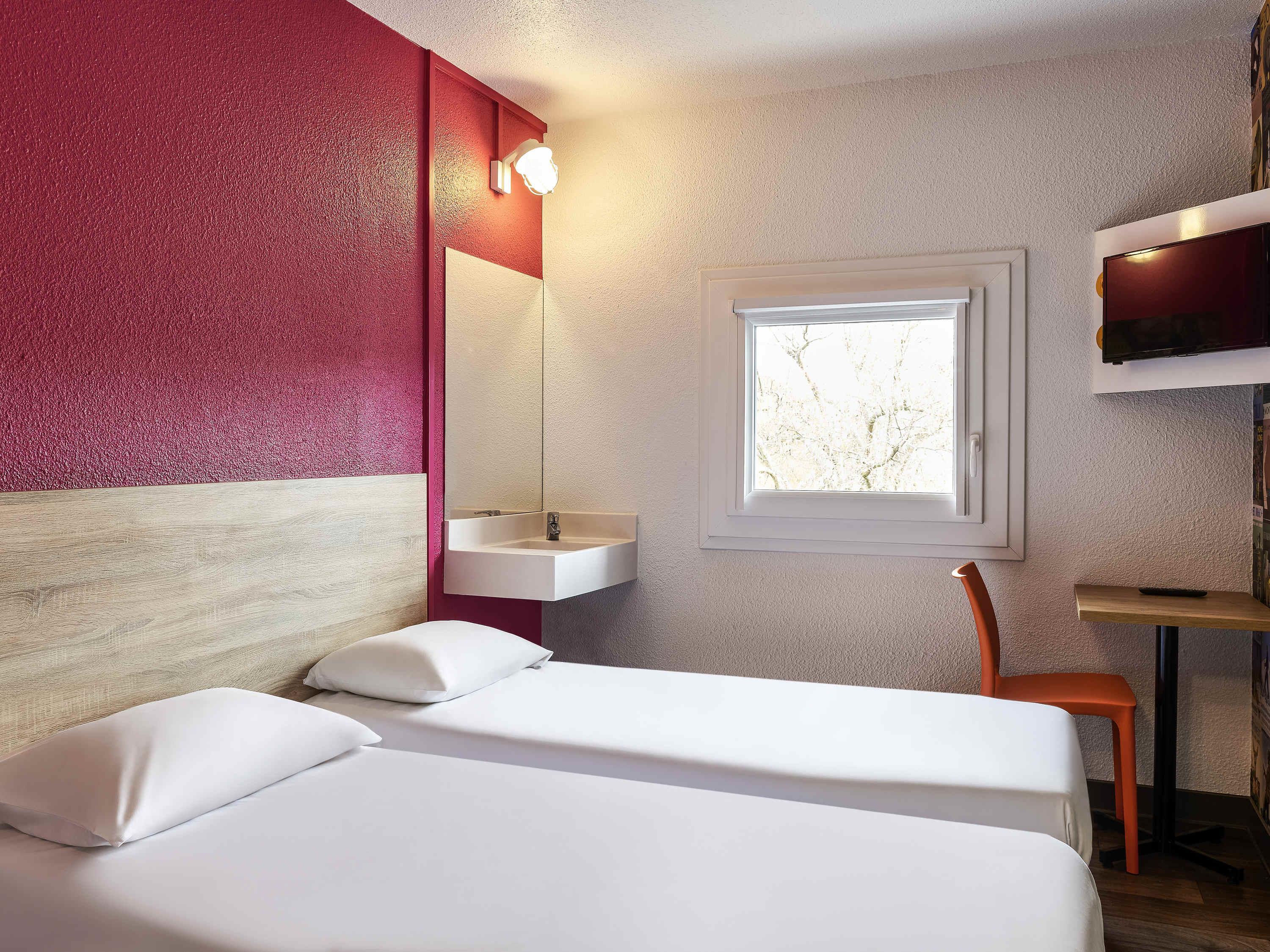 hotelF1 Beauvais Room Type - Side-Car room for up to 2 travelers maximum