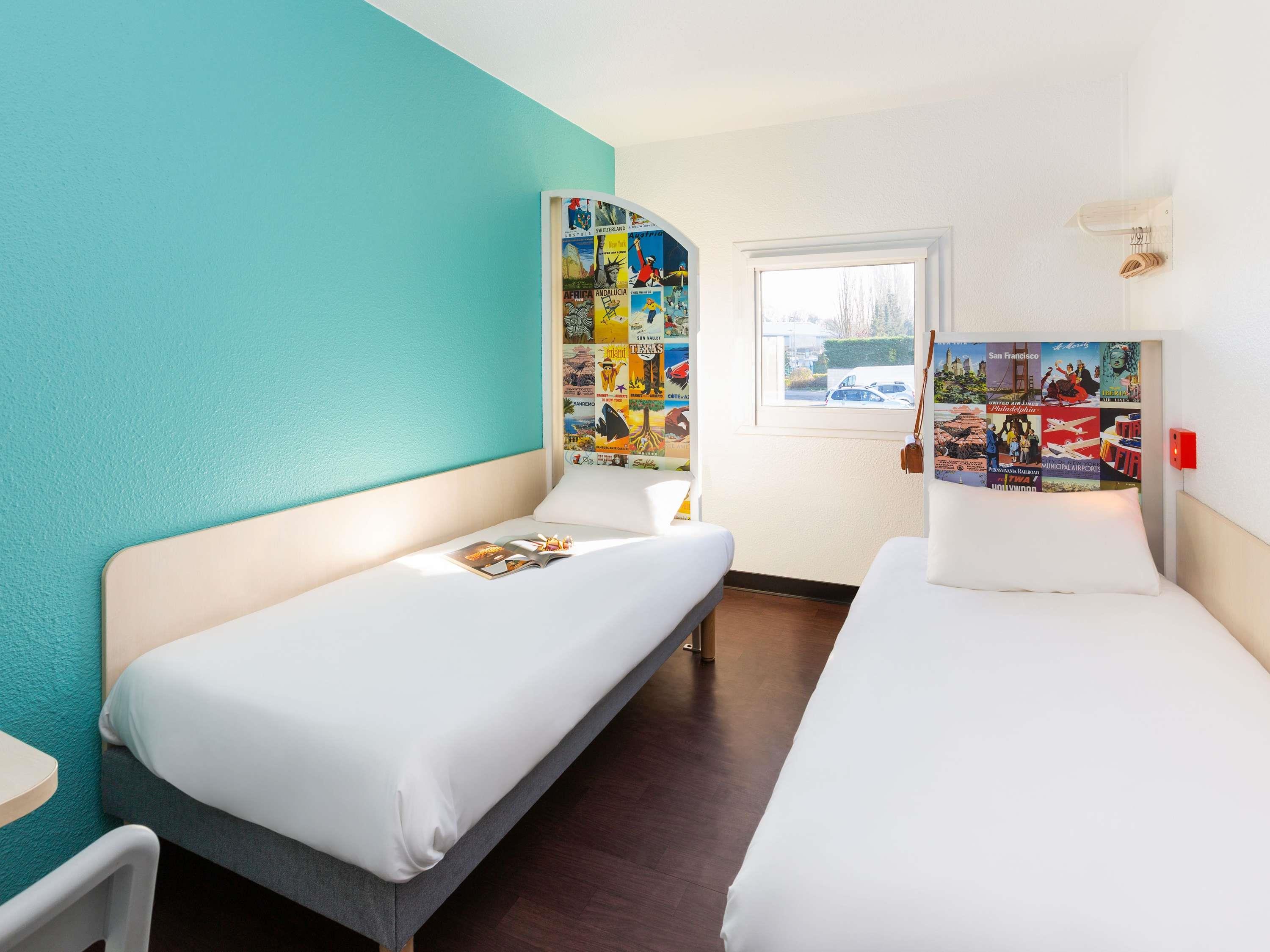 hotelF1 Paris Saint Denis Stade Room Type - Side-Car Room for 2 travelers maximum - ontheroad basics hotelF1 Paris Saint Denis Stade Room Type - Side-Car Room for 2 travelers maximum - ontheroad basics