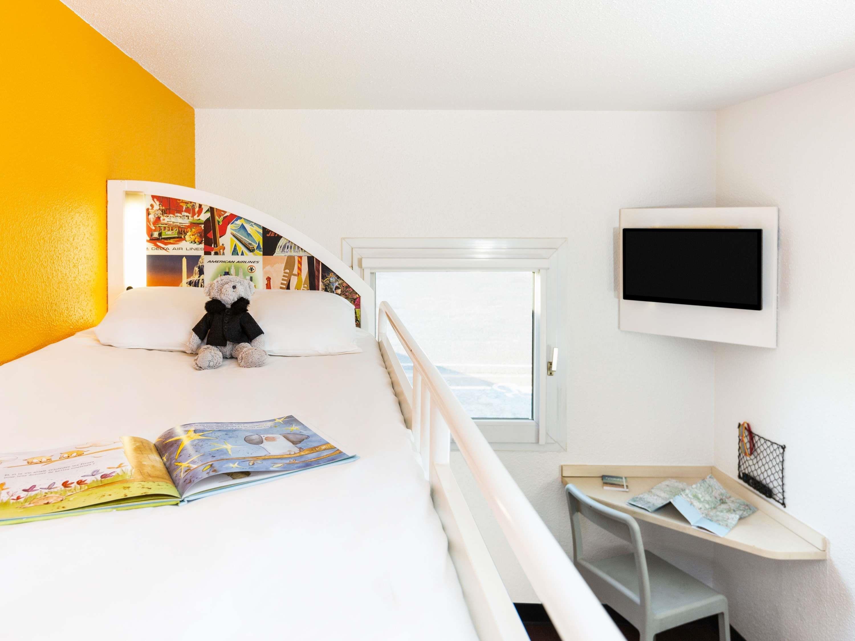 hotelF1 Dijon Nord Room Type - Break Room for 3 travelers maximum - #ontheroad basics