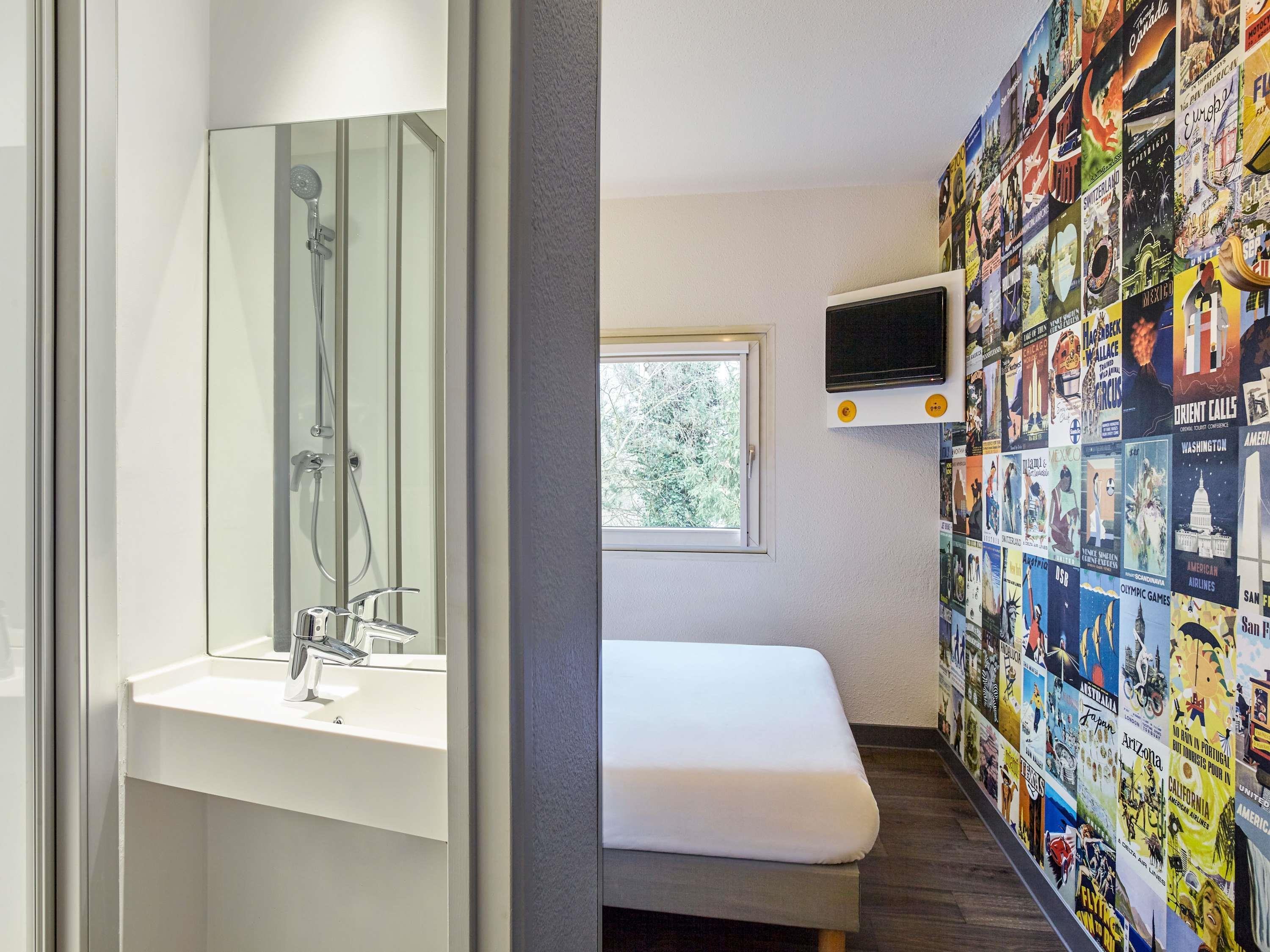 hotelF1 Chaumont Room Type - Cabrio Room with private bathroom - New to #ontheroad
