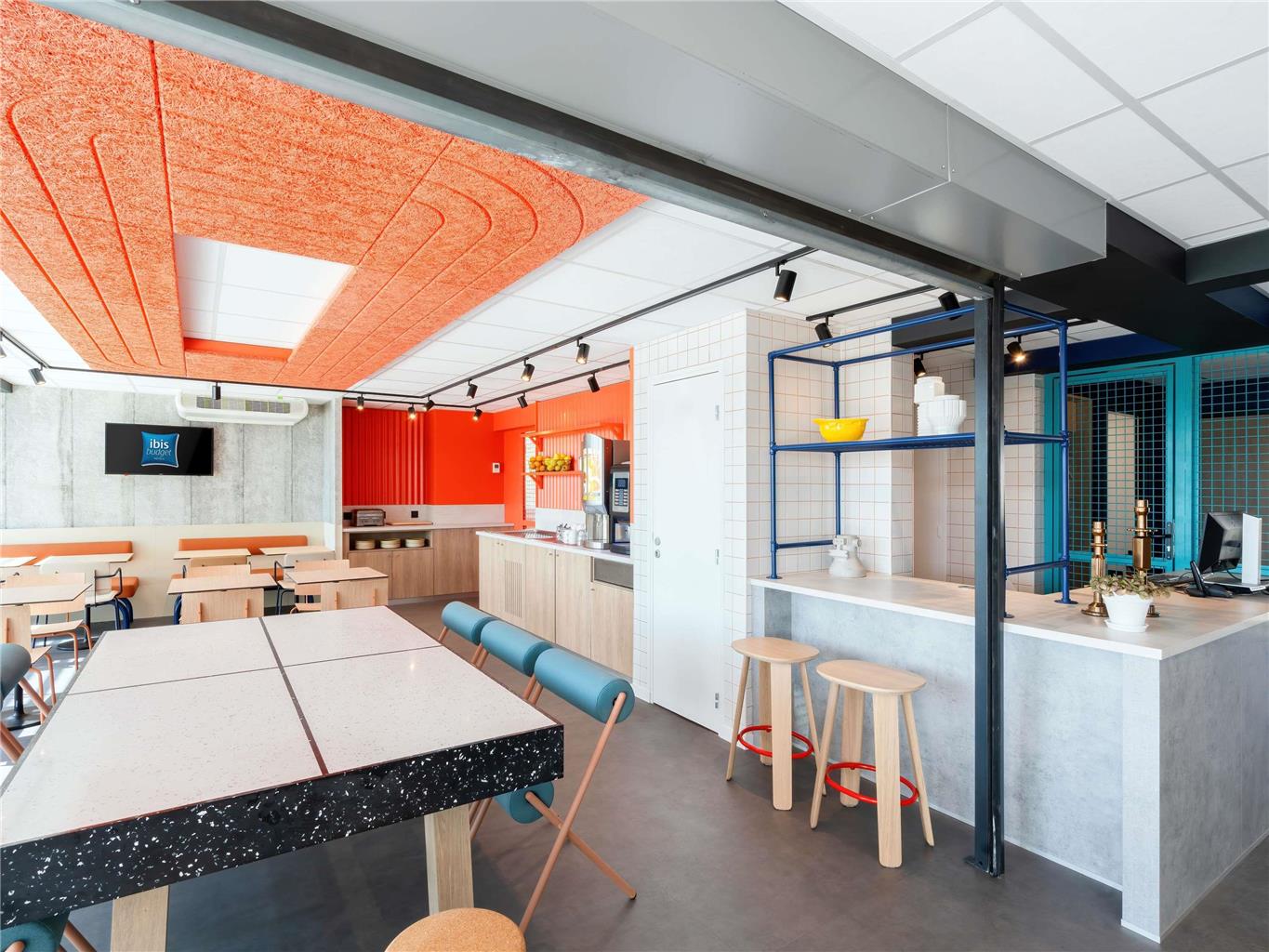 Ibis Budget Pertuis