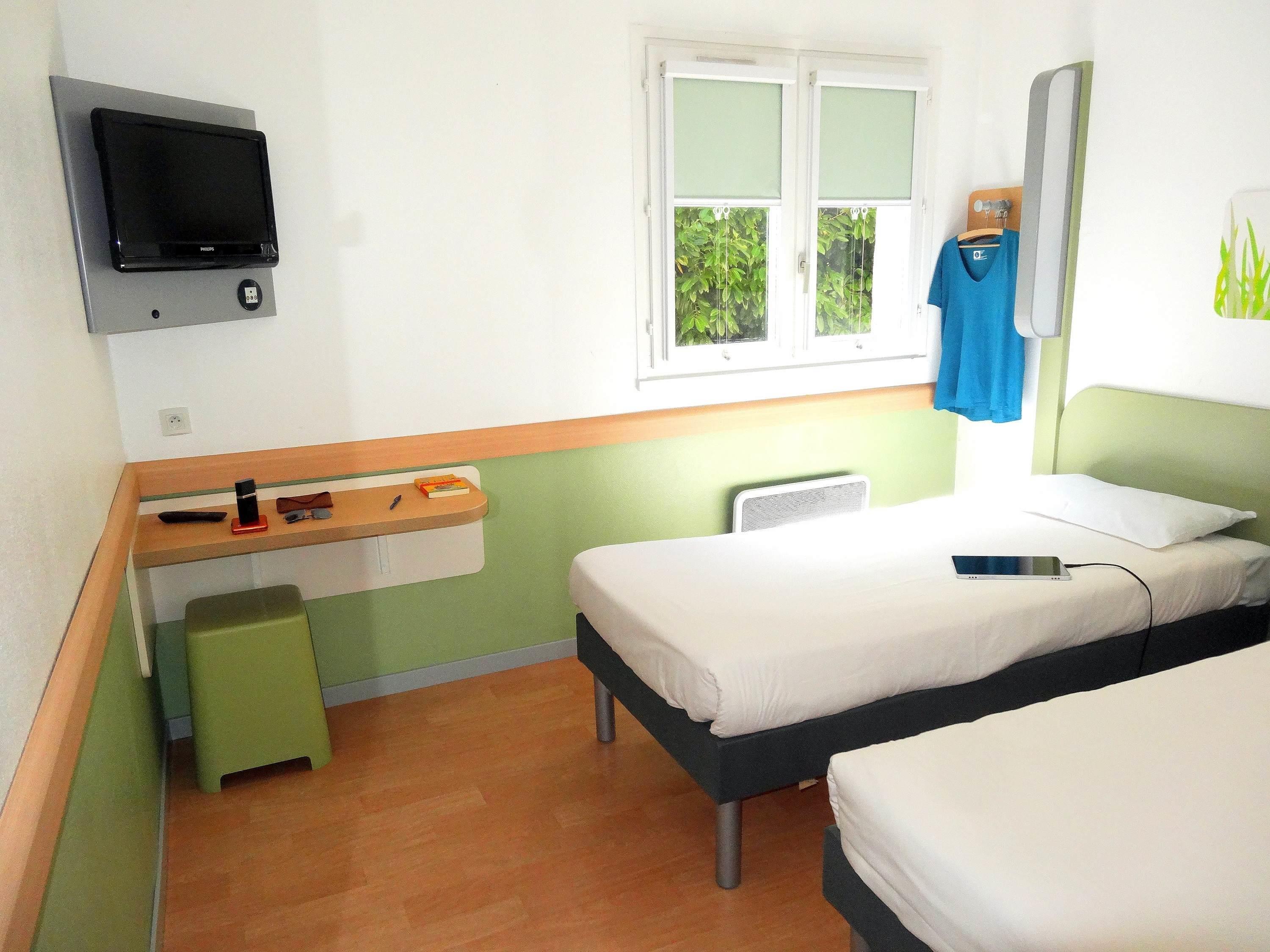 ibis budget Marne la Vall Room Type - TWIN - Room with twin beds
