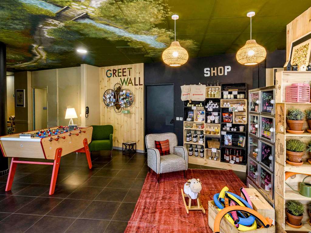 Greet Hotel Evreux Centre - Tap to explore photos