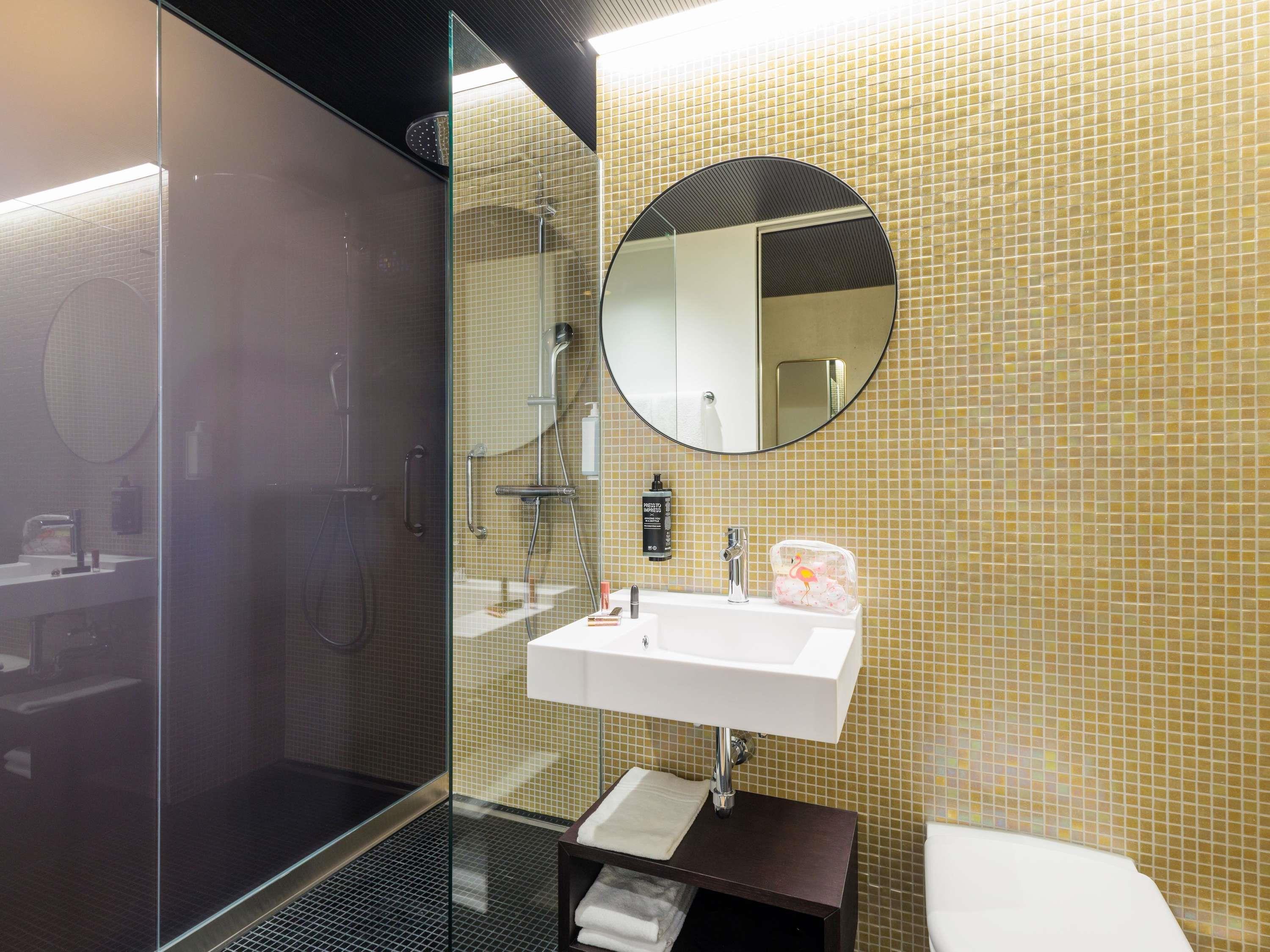 ibis Styles Bern City Room Type - Superior room with 2 single beds 90 x 200 cm, new sleeping comfort concept ibis Styles Bern City Room Type - Superior room with 2 single beds 90 x 200 cm, new sleeping comfort concept