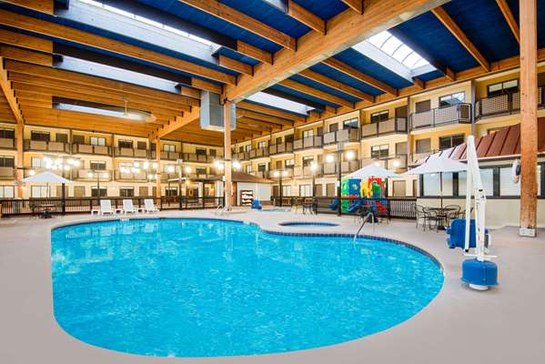 Pool - Ramada Plaza Hotel Gillette - I-90, Exit 126