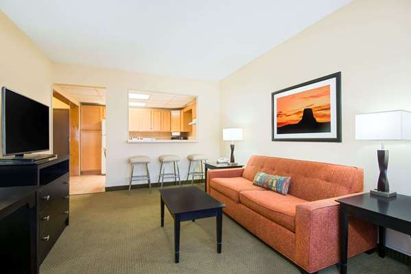 Suite - Ramada Plaza Hotel Gillette - I-90, Exit 126