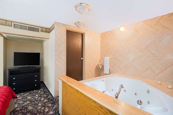 Suite - Ramada Plaza Hotel Gillette - I-90, Exit 126