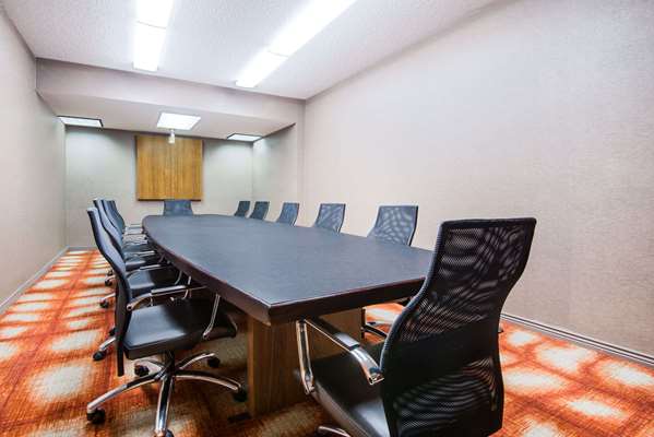  - Ramada Plaza Hotel Gillette - I-90, Exit 126