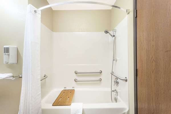  - Super 8 Hotel Eddyville