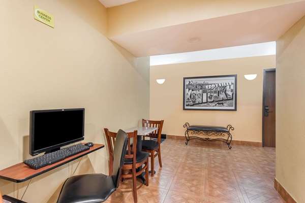 Conference Area - Super 8 Hotel Eddyville