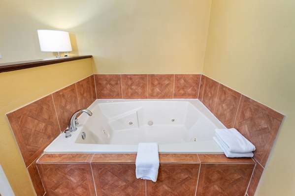  - Super 8 Hotel Eddyville