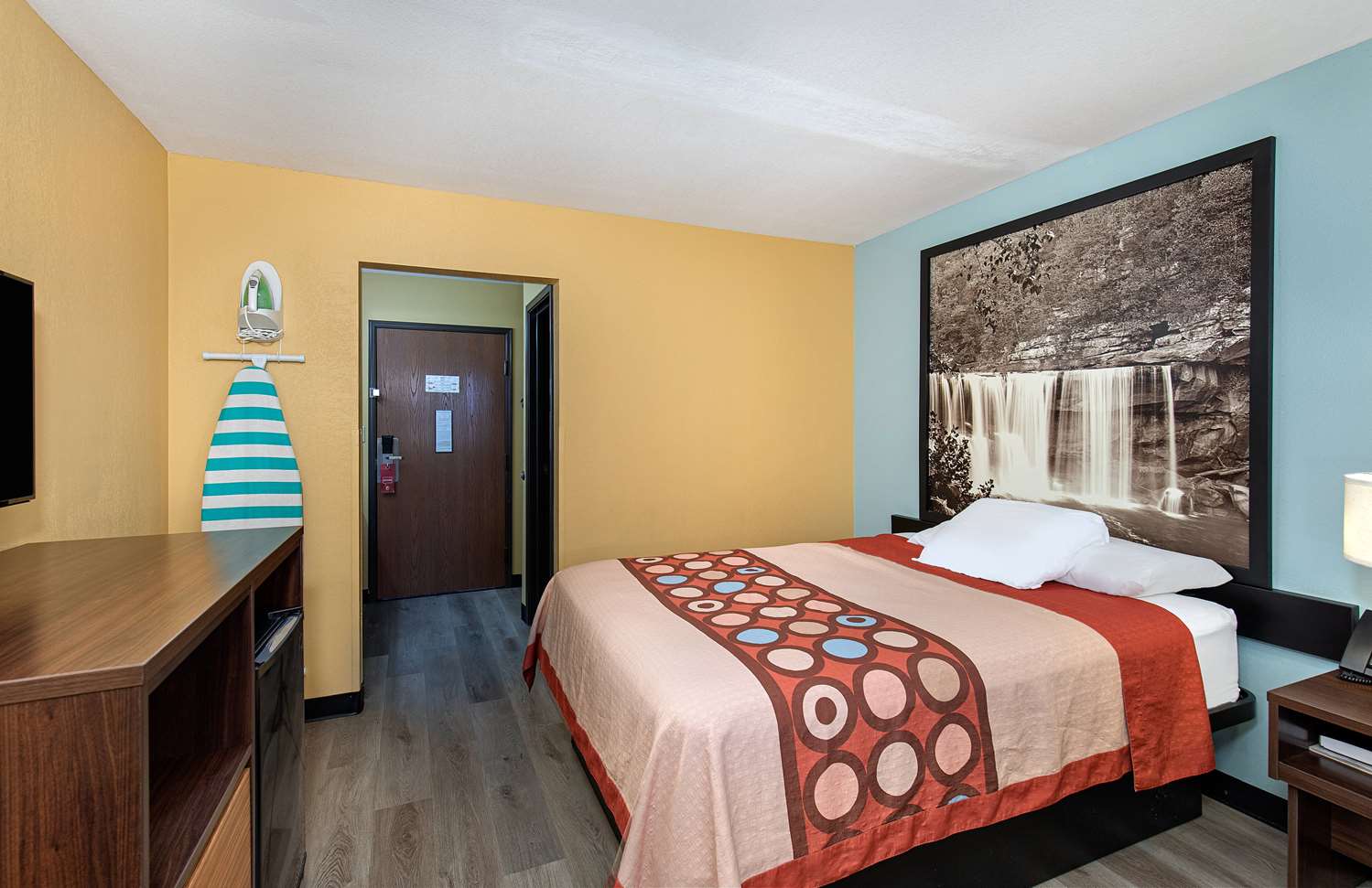 Super 8 Hotel Eddyville, KY See Discounts