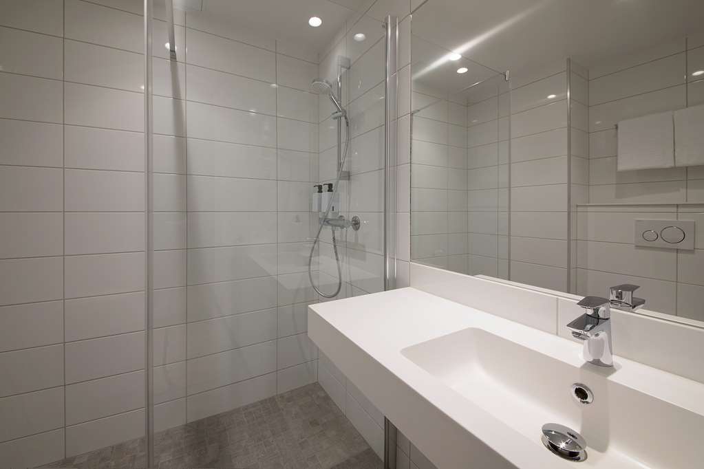 Scandic Sunnfjord Hotel & Spa-guestroom-Guest Room,Bathroom,On-Site.jpg