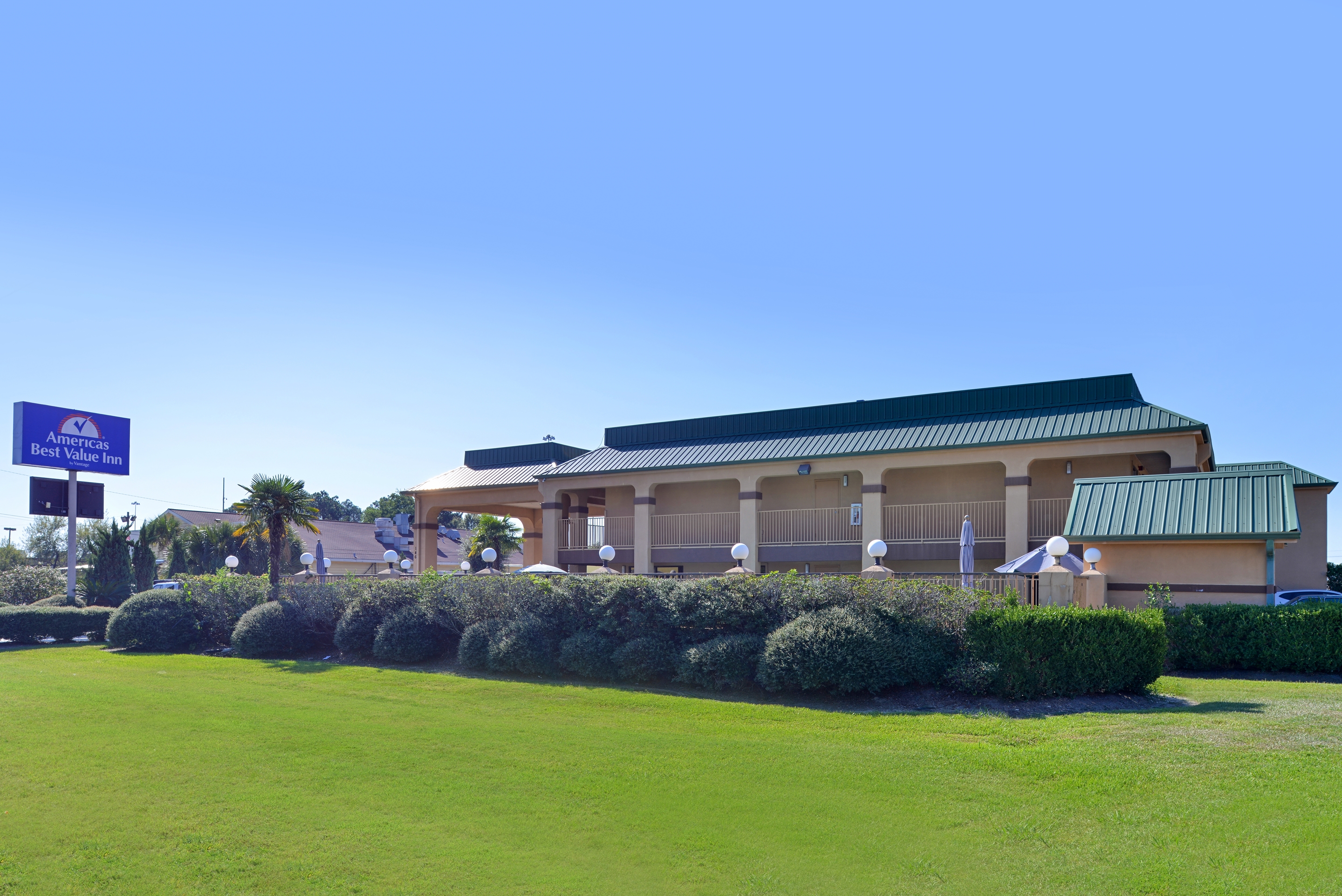 Side Exterior | Americas Best Value Inn Denham Springs Baton Rouge
