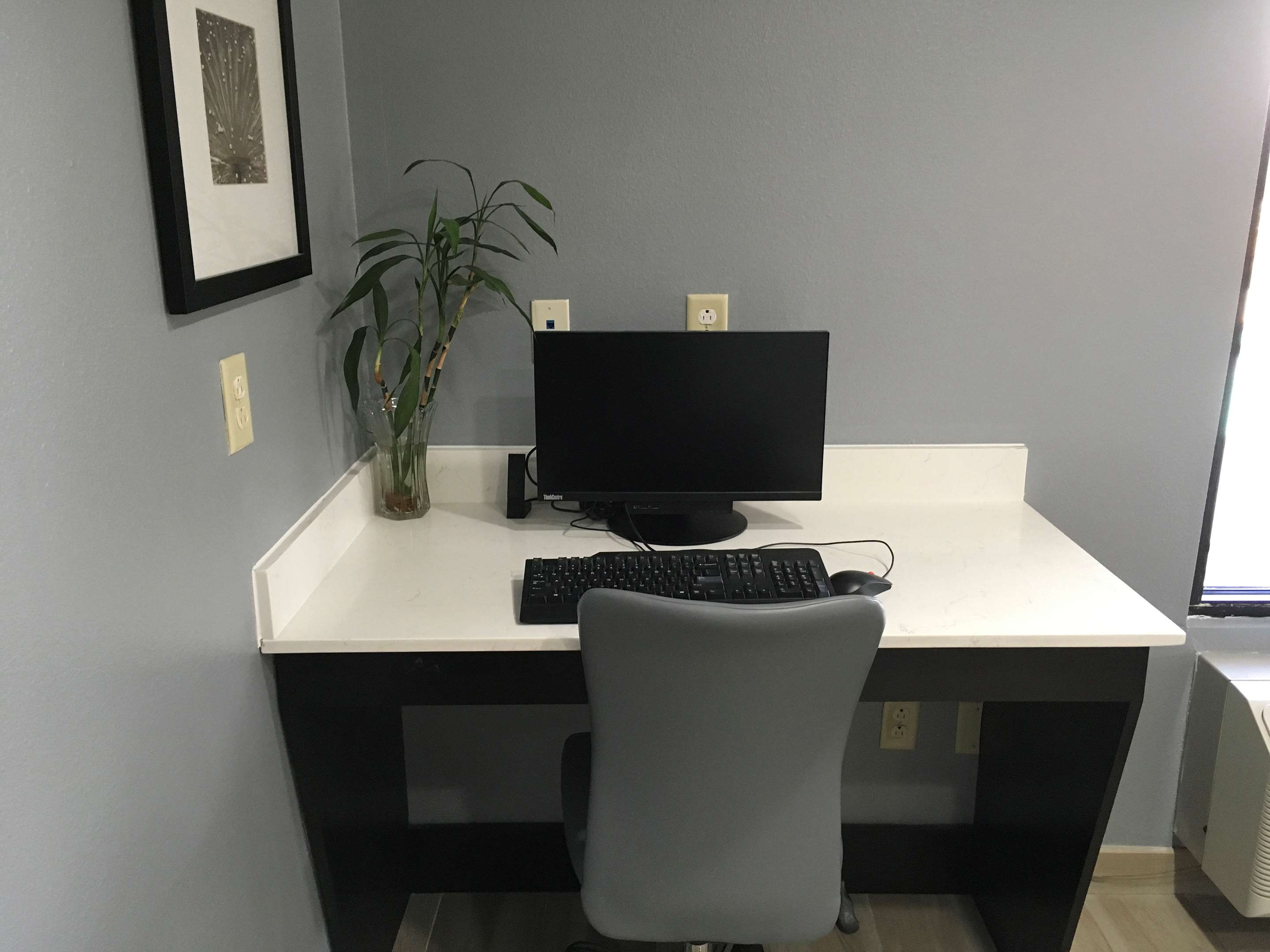 Business Center | Americas Best Value Inn Denham Springs Baton Rouge