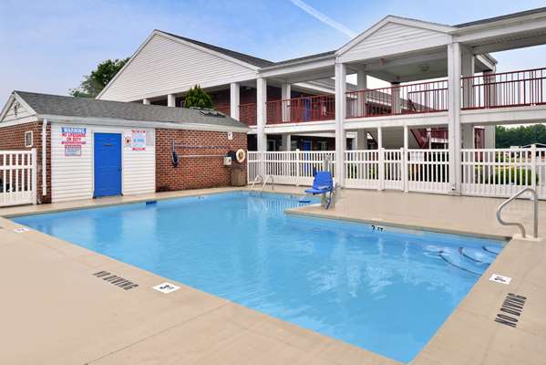 Pool - Americas Best Value Inn Edenton