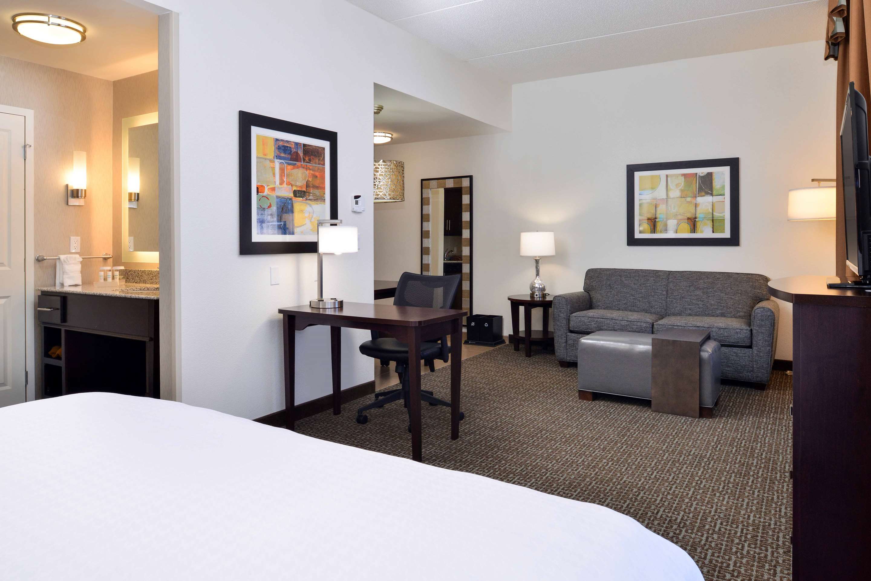 Guest room