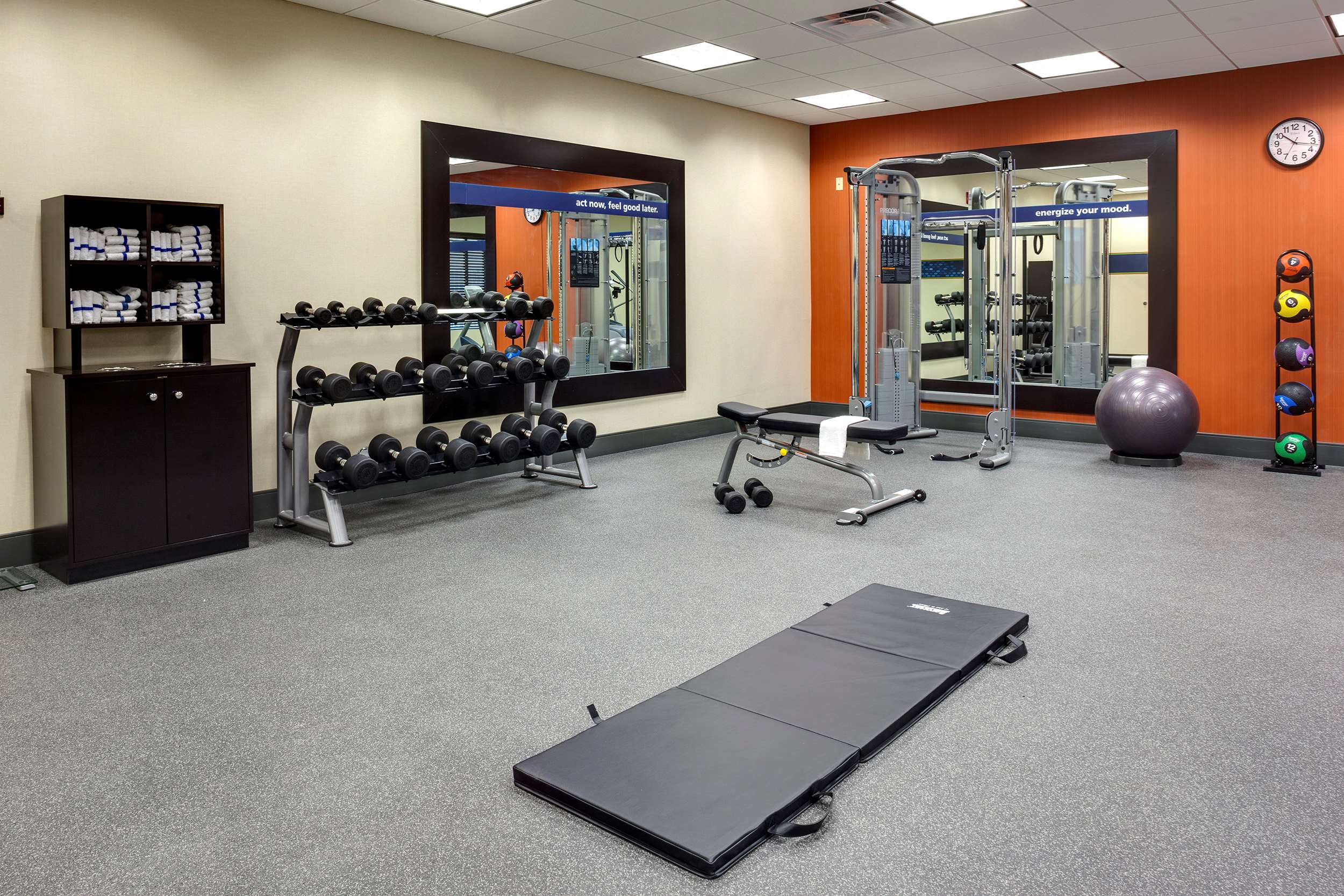 Health club fitness center gym | Hampton Inn & Suites Blythe