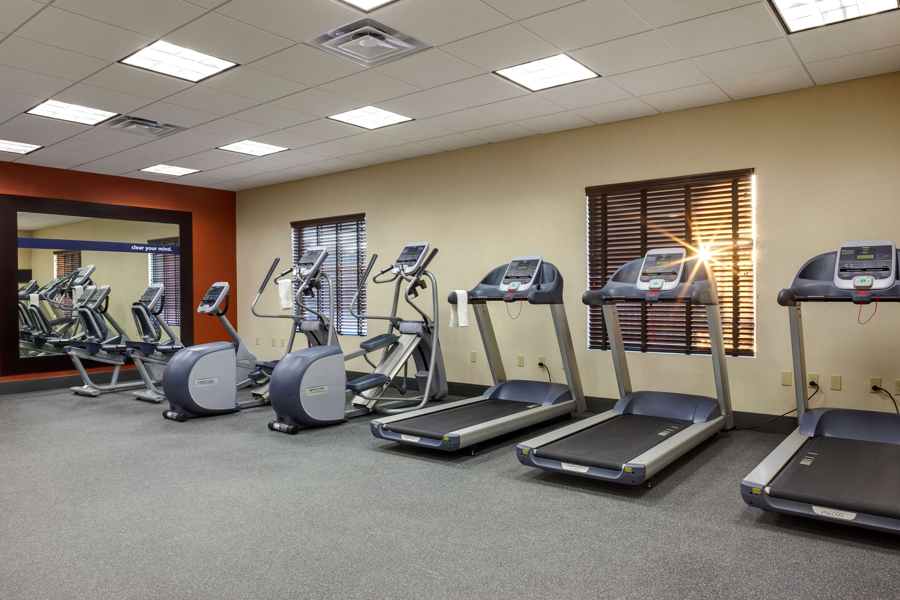 Health club fitness center gym | Hampton Inn & Suites Blythe