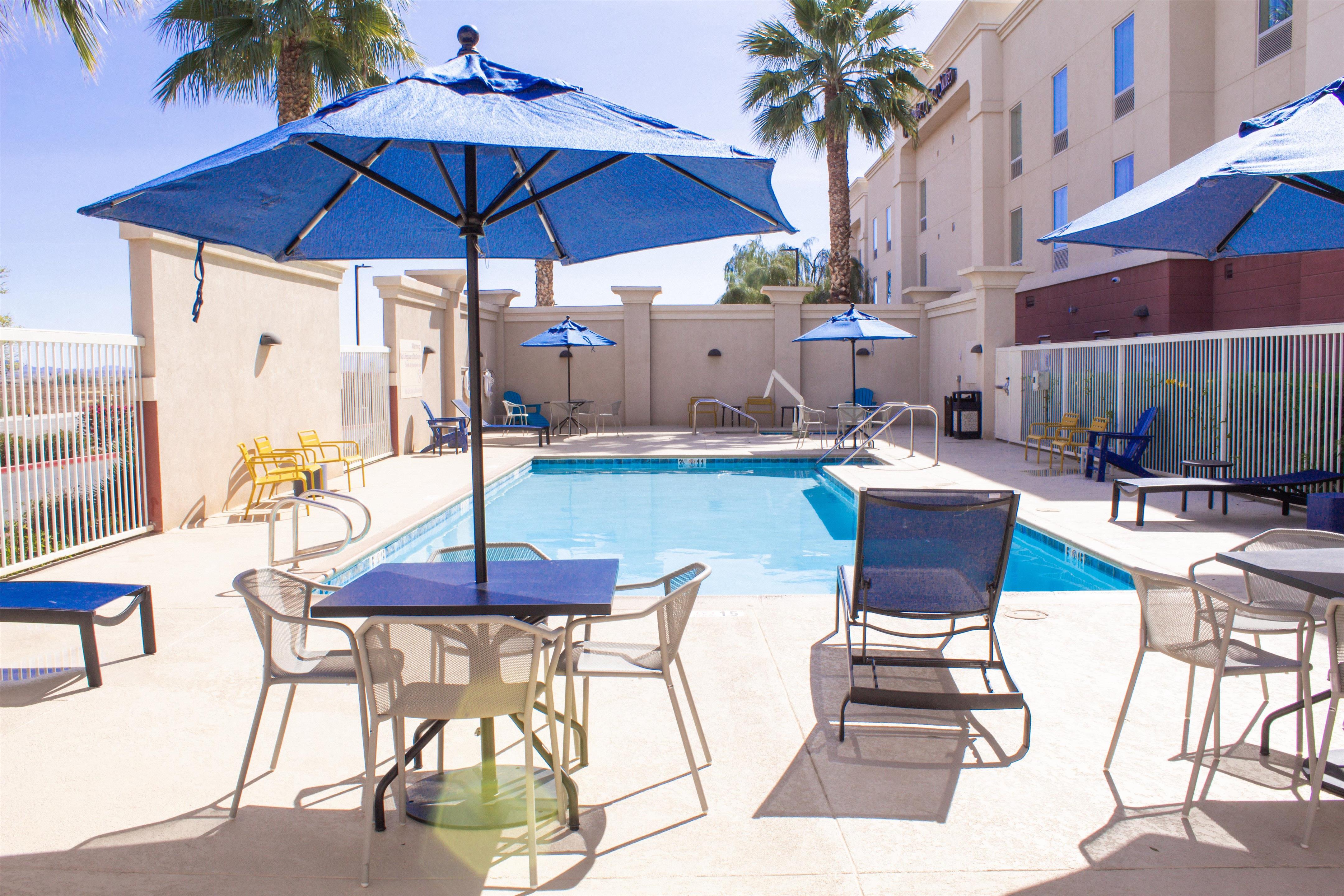 Pool | Hampton Inn & Suites Blythe