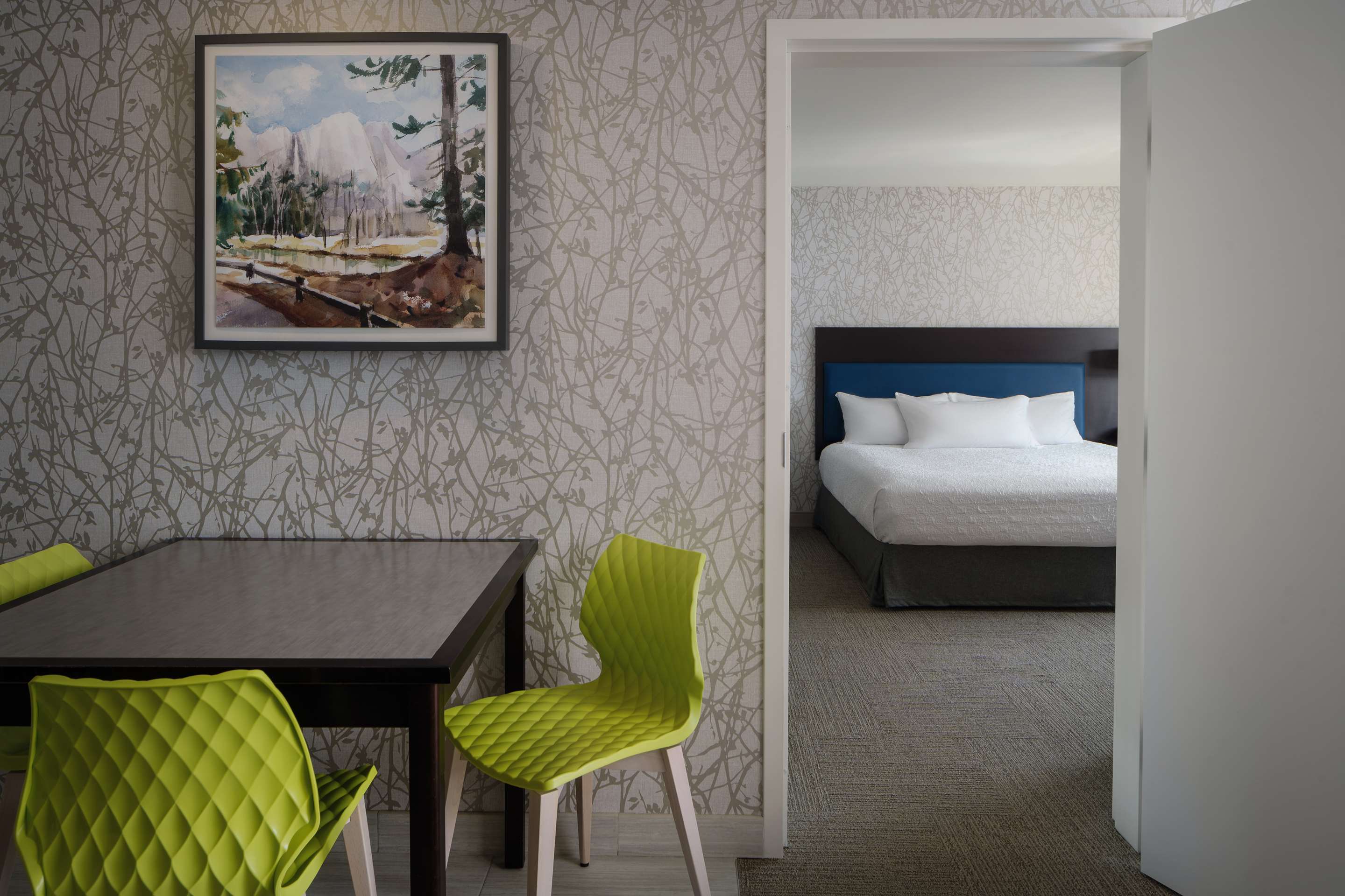 Guest room