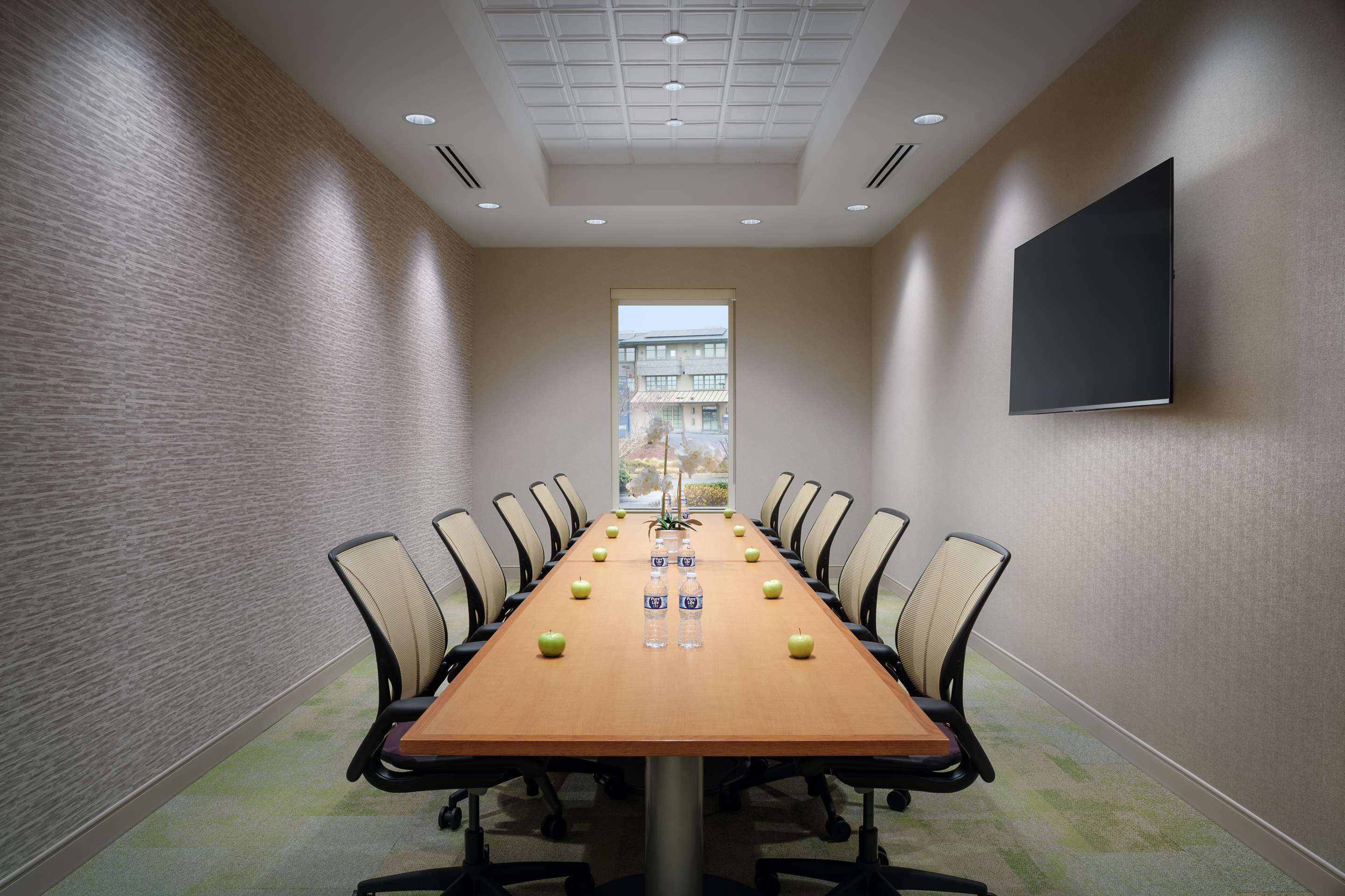 Meeting Room | Home2 Suites by Hilton Bellingham Airport