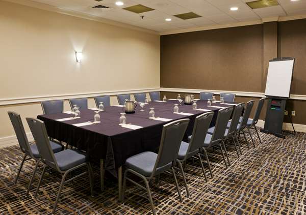  - DoubleTree by Hilton Westborough - I-495, Exit 59