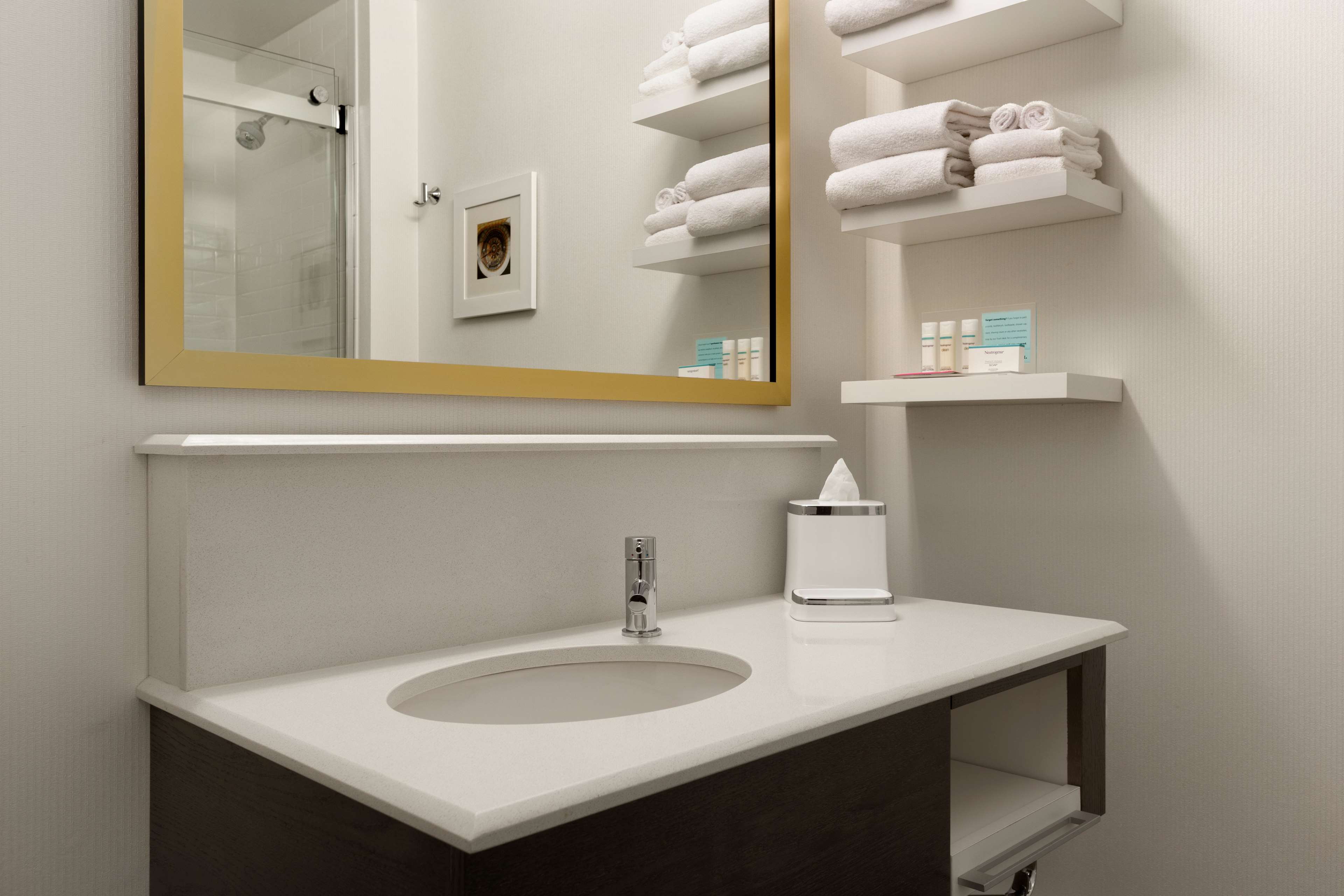 Hampton Inn by Hilton Chicago Downtown/N Loop/Michigan Ave Room Type - 1 KNG HEARING ACC NOSMOK