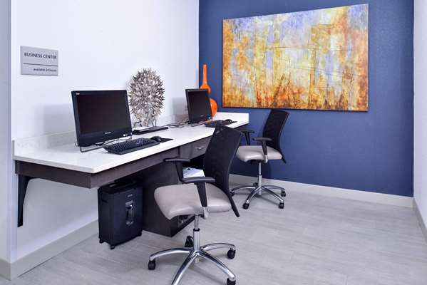 Conference Area - Hampton Inn & Suites Shelby