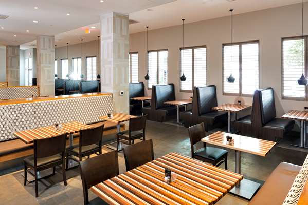 Restaurant - Embassy Suites Ayrsley Blvd Charlotte - I-485, Exit 1