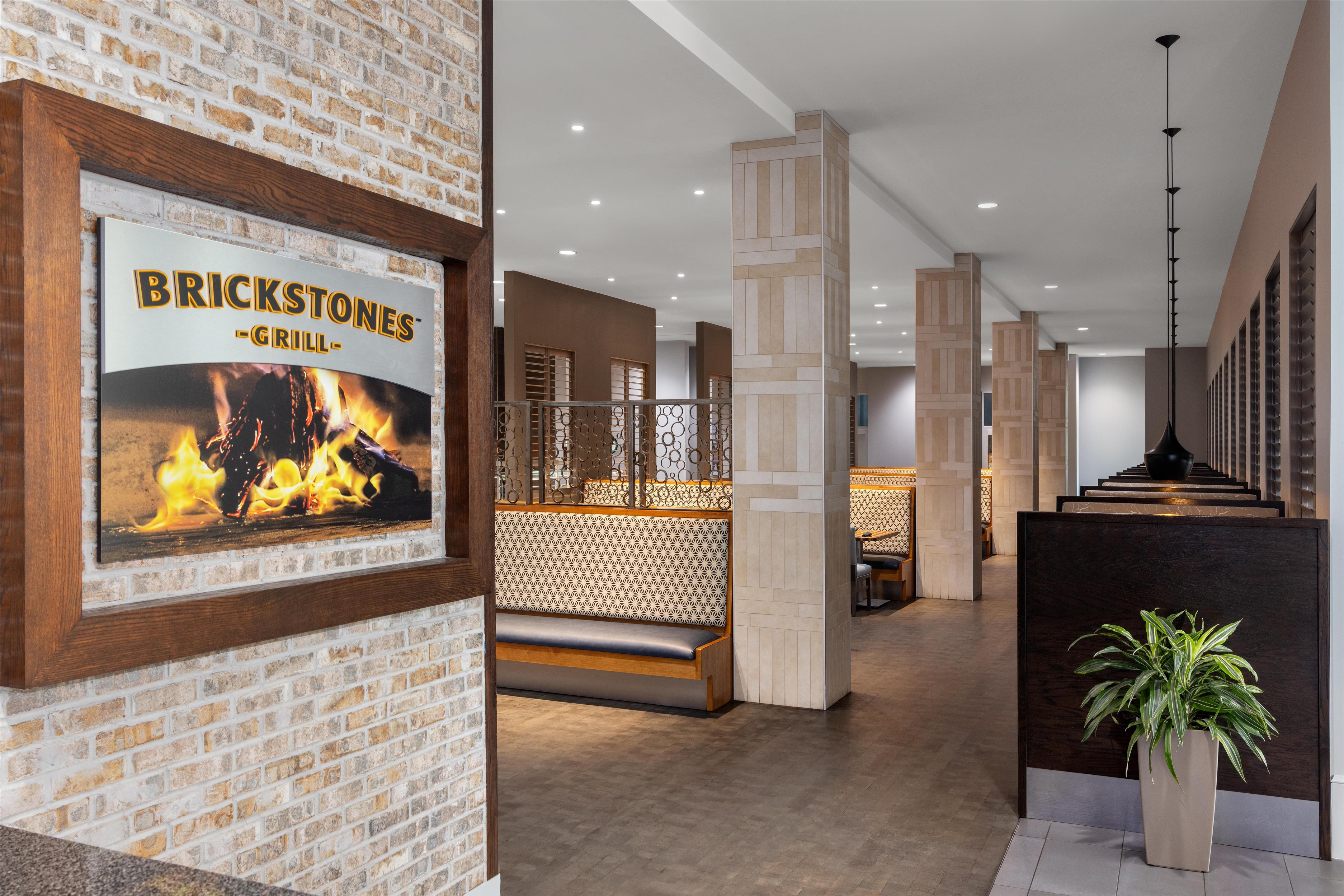 Restaurant | Embassy Suites by Hilton Charlotte Ayrsley