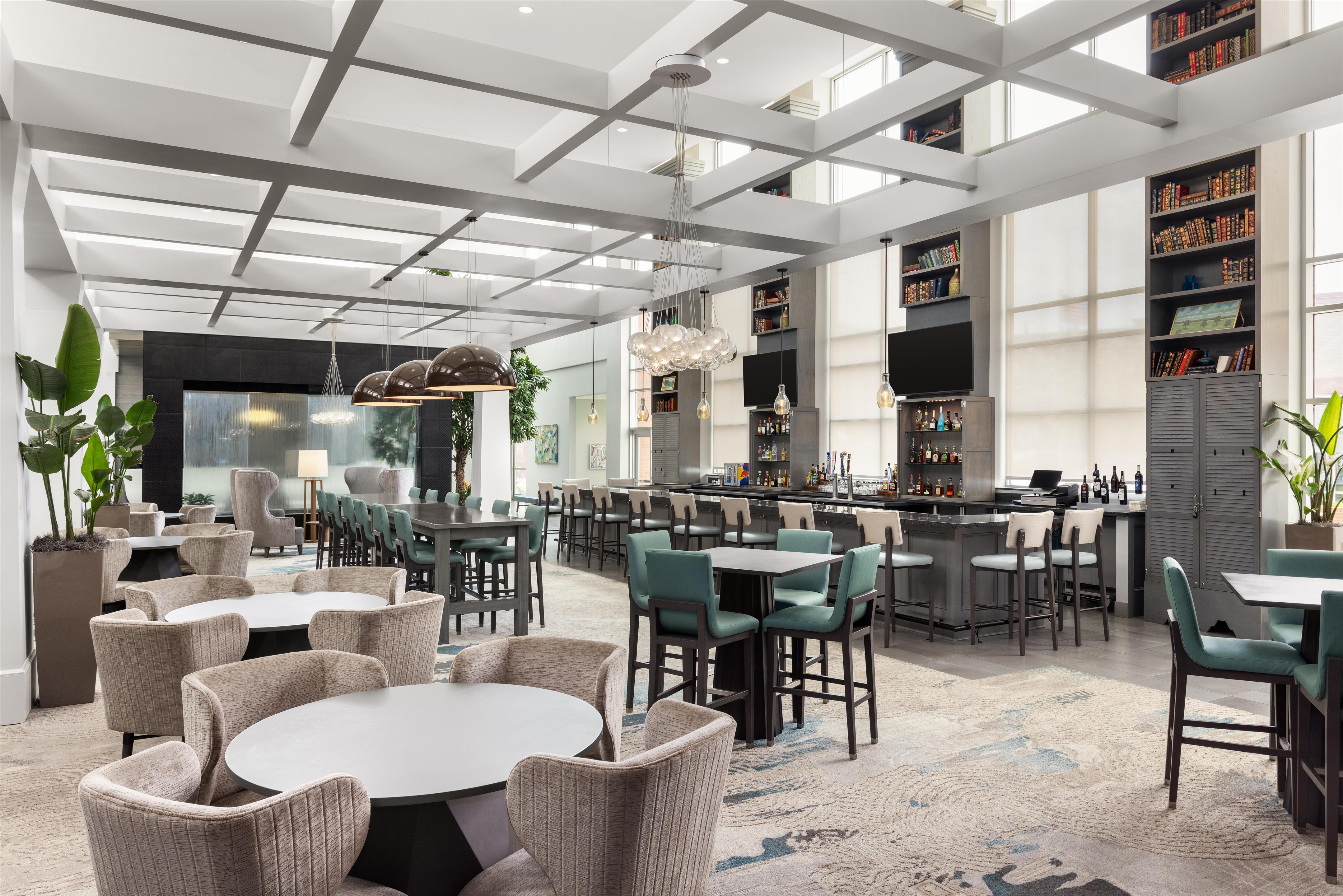 BarLounge | Embassy Suites by Hilton Charlotte Ayrsley