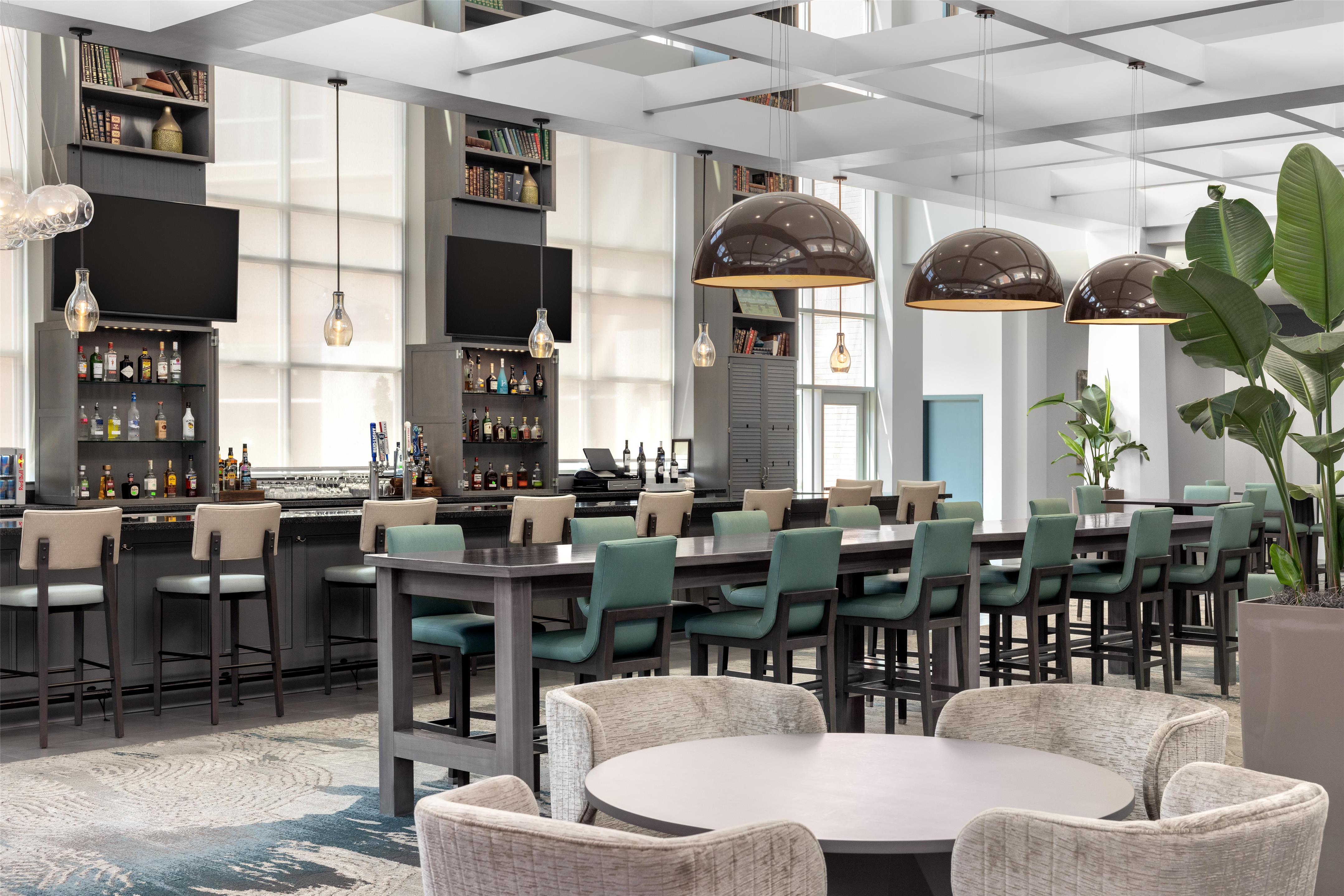 BarLounge | Embassy Suites by Hilton Charlotte Ayrsley